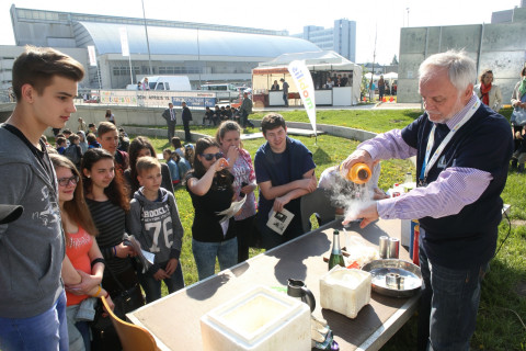 Kísérletbazár - 2016.