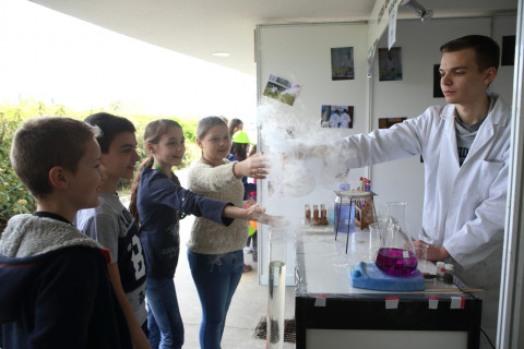 Kísérletbazár - 2016.