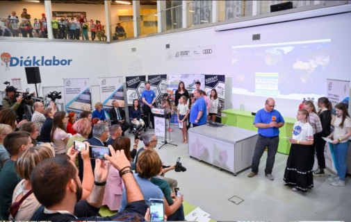 Csillagközi kapcsolatok napja