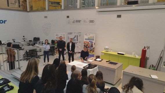 eSZEment lányok versenye 2025