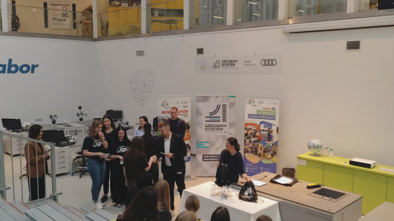 eSZEment lányok versenye 2025