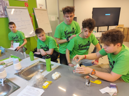 Kísérletbazár 2025