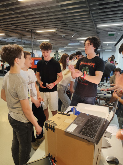 Kísérletbazár kisgaléria 2025