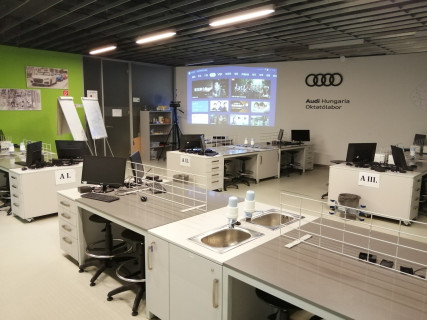 Audi labor