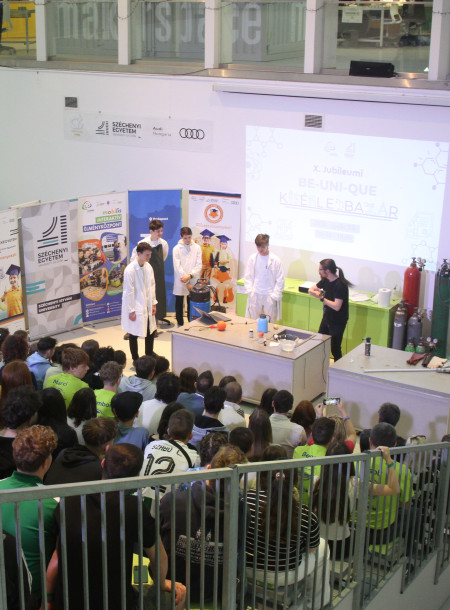 Tudományos vásári forgatag – így zajlott a X. Jubileumi Kísérletbazár