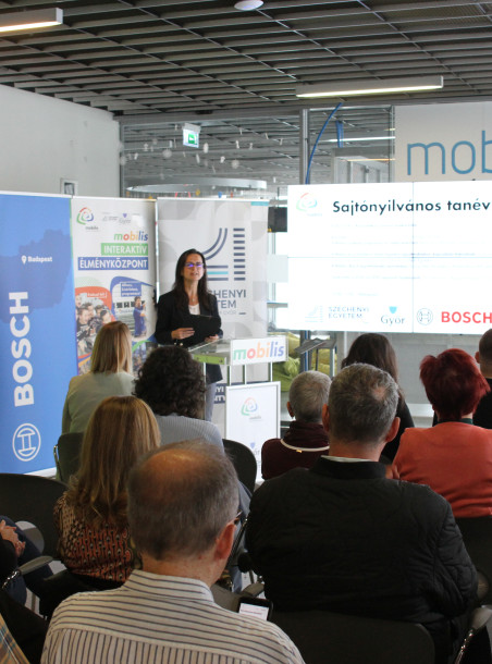Innovatív programokkal és mesterséges intelligenciával indítja az új tanévet a Mobilis