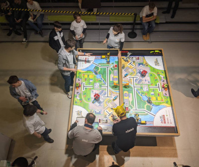 Egy, kettő, három, LEGO!